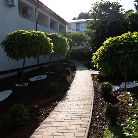 Anca Hotel Saturn Ngoại thất bức ảnh